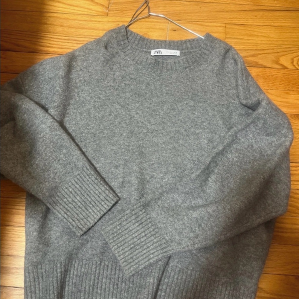 ZARA women Light Gray Crewneck Wool Blend Sweater